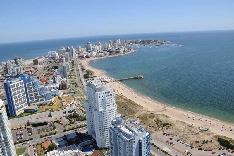 Uruguay: aumenta 6% el turismo extranjero en enero.
