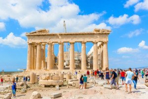 Las reservas turísticas en Grecia dan las primeras señales de alarma