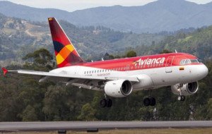 Avianca despide 60 empleados entre pilotos y tripulantes de cabina