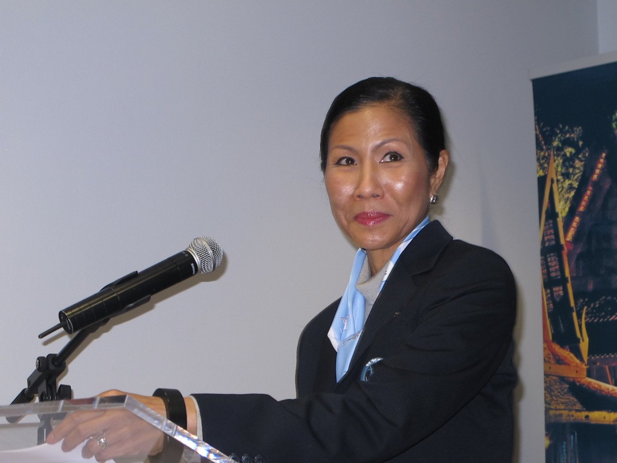 Khun Kobkarn Wattanavrangkul, ministra de Turismo y Deportes de Tailandia.