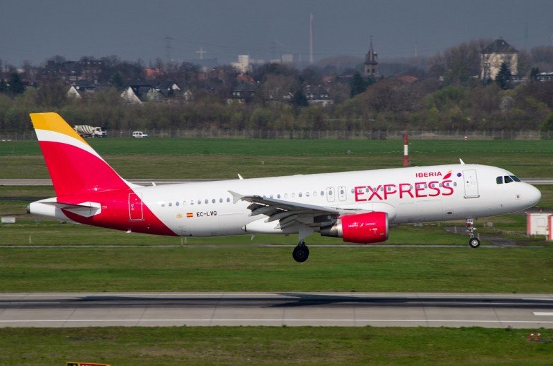 Iberia Express amplía su oferta a Estocolmo este verano un 78%