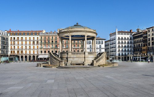 Calendario laboral 2025 de Navarra: festivos y puentes