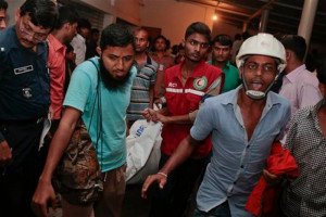 Al menos 69 muertos en el naufragio de un ferry en Bangladesh