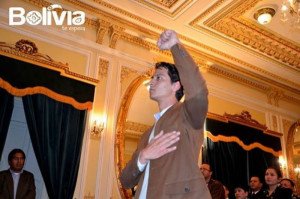 Marko Machicao asumió como ministro de Culturas y Turismo de Bolivia