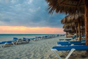 Cuba ingresa 1.700 M € por turismo en 2014