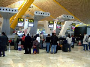 Barajas y El Prat, entre los mejores aeropuertos del mundo en sus categorías 