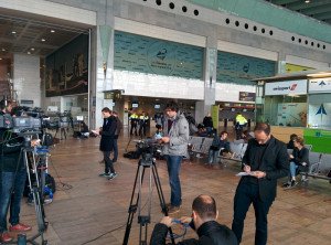 La T2 de Barcelona vive un día negro por el accidente de Germanwings