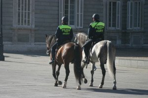 Policías franceses y portugueses se unen a los españoles para reforzar la seguridad del turista