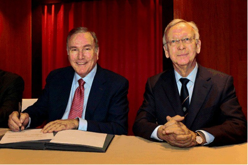 Richard D. Fain y Bernard Meyer.