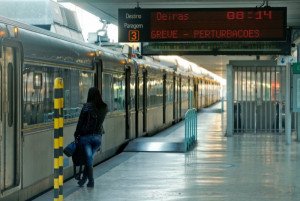 La huelga de supervisores en Portugal paraliza el tráfico ferroviario
