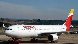 Iberia asegura que ha ofrecido los mismos precios a Mundiplan y Logitravel para el Imserso