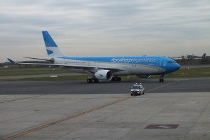 Aerolíneas Argentinas recibe autorización para volar a Europa con sus A-330-200