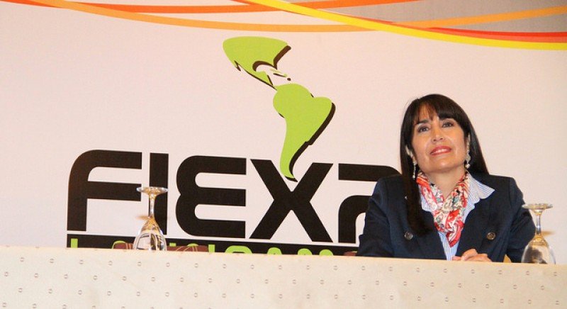 Ministra Magali Silva en FIEXPO.