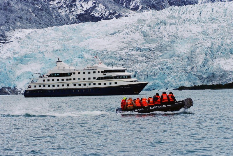 Arribo de cruceristas a Ushuaia cayó casi 9% en la temporada 2014-2015.