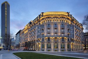 Excelsior Hotel Gallia de Milán abre tras una renovación multimillonaria