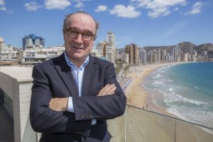 Benidorm reduce su ocupación hotelera por las elecciones en España y Reino Unido