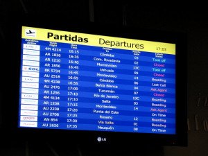 Los vuelos domésticos hacia Aeroparque y Ezeiza aumentaron 23% en abril