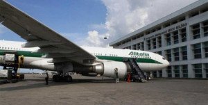 Alitalia suspende sus vuelos a Caracas por deuda de US$ 250 millones
