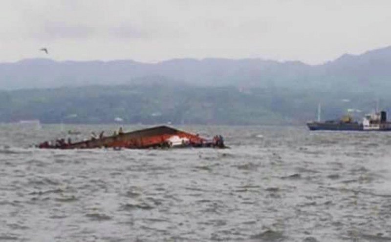 Fallecen al menos 36 personas en el naufragio de un ferry en Filipinas 