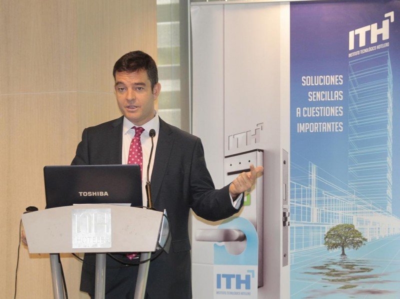 Álvaro Carrillo, director general del Instituto Tecnológico Hotelero, en la presentación de la memoria de actividades de 2014.