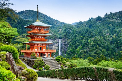 Los españoles muestran gran interés por los destinos relacionados con la naturaleza en Japón. #shu#