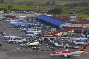 Aeropuerto de Panamá ve superada su capacidad por aumento de vuelos