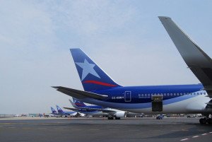 LATAM Airlines competirá con Avianca en la ruta Montevideo-Lima