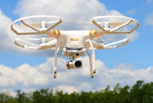 Prohibido el uso de drones sobre playas, conciertos y procesiones