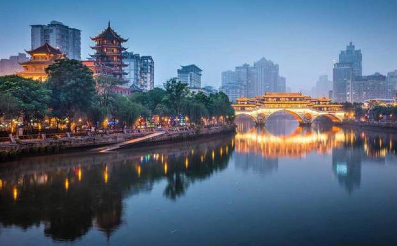 La ciudad de Chengdú combina tradición y modernidad y tiene 14 millones de habitantes.