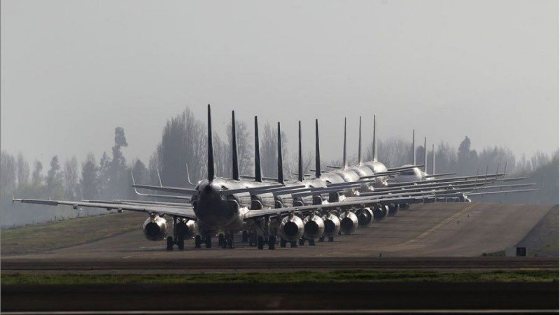 Decenas de aviones permanecieron en tierra durante el paro del martes. Foto: Reuters.