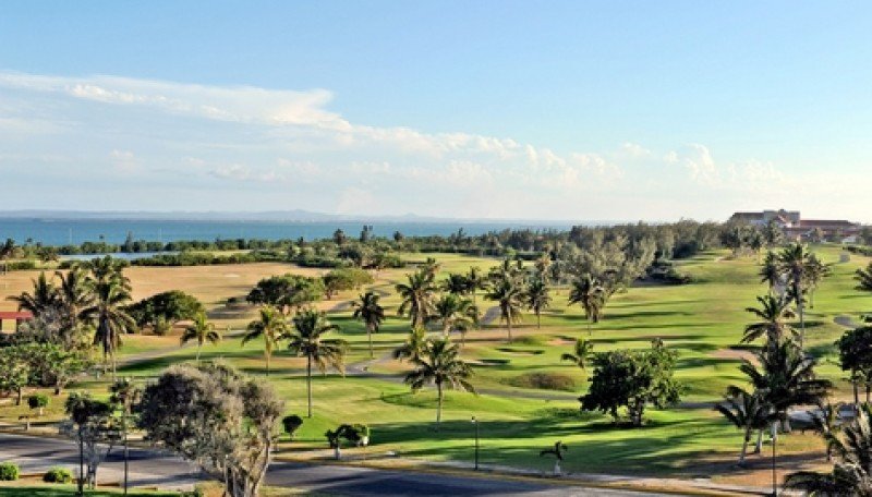 Una firma china está interesada en desarrollar el turismo de golf en Cuba. #shu#
