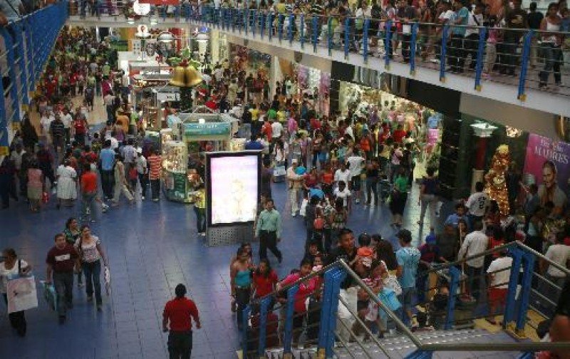 Panamá planea tres meses de ofertas al año para impulsar turismo de compras.