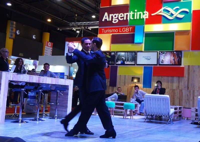 Stand de LGBT Argentina en la FIT 2015.