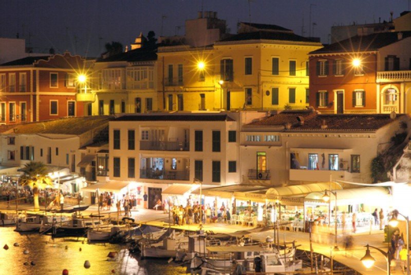 Menorca (en la imagen, Es Castell), uno de los destinos que participan en el programa Turismo Senior Europa. #shu#