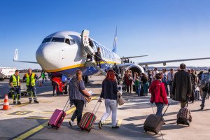 Cantabria y Girona se promocionarán con ciudades que tienen aeropuertos de bajo coste
