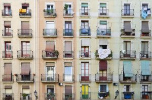 Ocho plataformas digitales de apartamentos presentan alegaciones para su registro en Barcelona