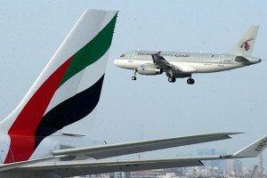 Qatar Airways y Emirates piden autorización para operar en Bolivia