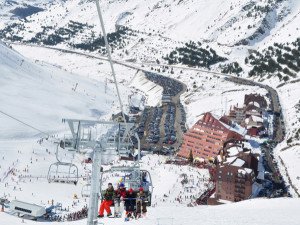 Aragón recupera el impuesto del cable para las estaciones de esquí