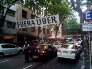 Presidente de Uruguay interviene en polémica por Uber