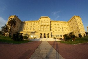 Uruguay anuncia licitación de Argentino Hotel de Piriápolis
