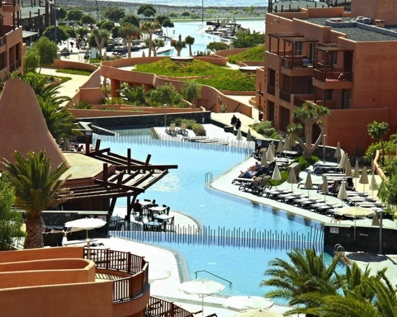 Hispania compra el Hotel Sandos San Blas de Tenerife por 36,8 M €
