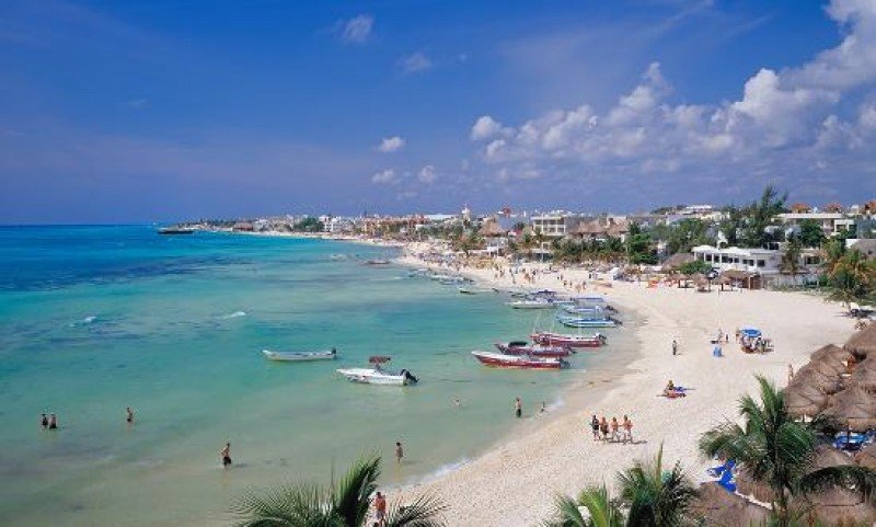 Playa del Carmen es preferida por los argentinos y Cancún por los brasileños.