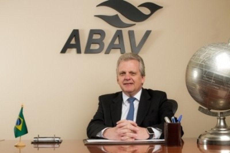 Edmar Bull es el nuevo presidente de Abav Nacional.