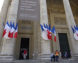 París sigue tocado cinco semanas después del 13N