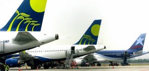 Vuelos de Latam Airlines y Sky sufrirán atrasos por paro en aeropuertos Chile