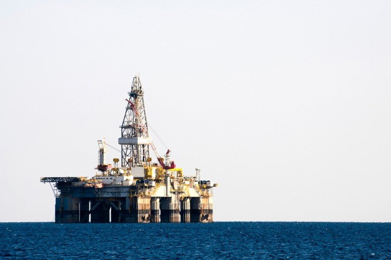 Una plataforma de extracción de petróleo en alta mar.