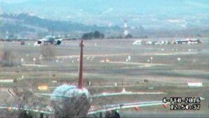 Un falsa amenaza de bomba pone en alerta general al Aeropuerto de Madrid-Barajas (vídeo)