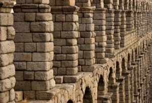 Segovia ingresa más de un millón de euros por el turismo de congresos