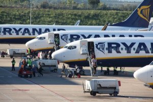 Ryanair abre en invierno siete rutas desde Barcelona y una desde Sevilla