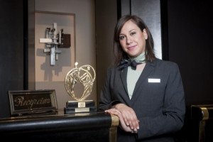 La mejor recepcionista del mundo es española y trabaja en el Hotel Villa Magna